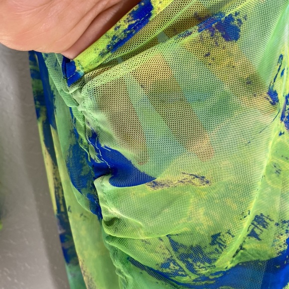 Pretty little thing cover up NWT - Picture 7 of 8